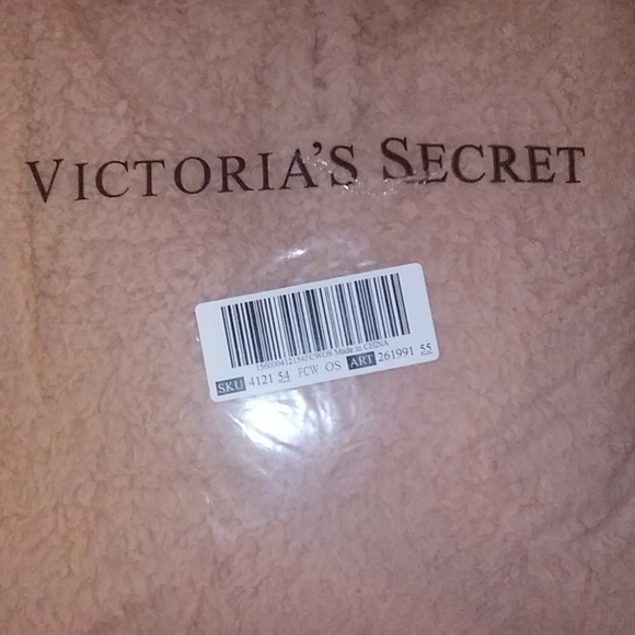 PINK One Size Sherpa Pullover - Picture 3 of 4